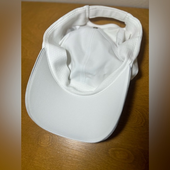 Lululemon Hat Cap Womens Strap Back White Running Jog Cycling Walk Pride Gym - Picture 10 of 14